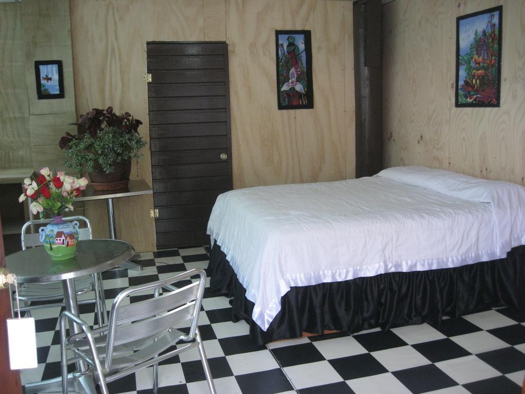 Hotel Y Restaurante Backpackers 리오 둘쎄 객실 사진