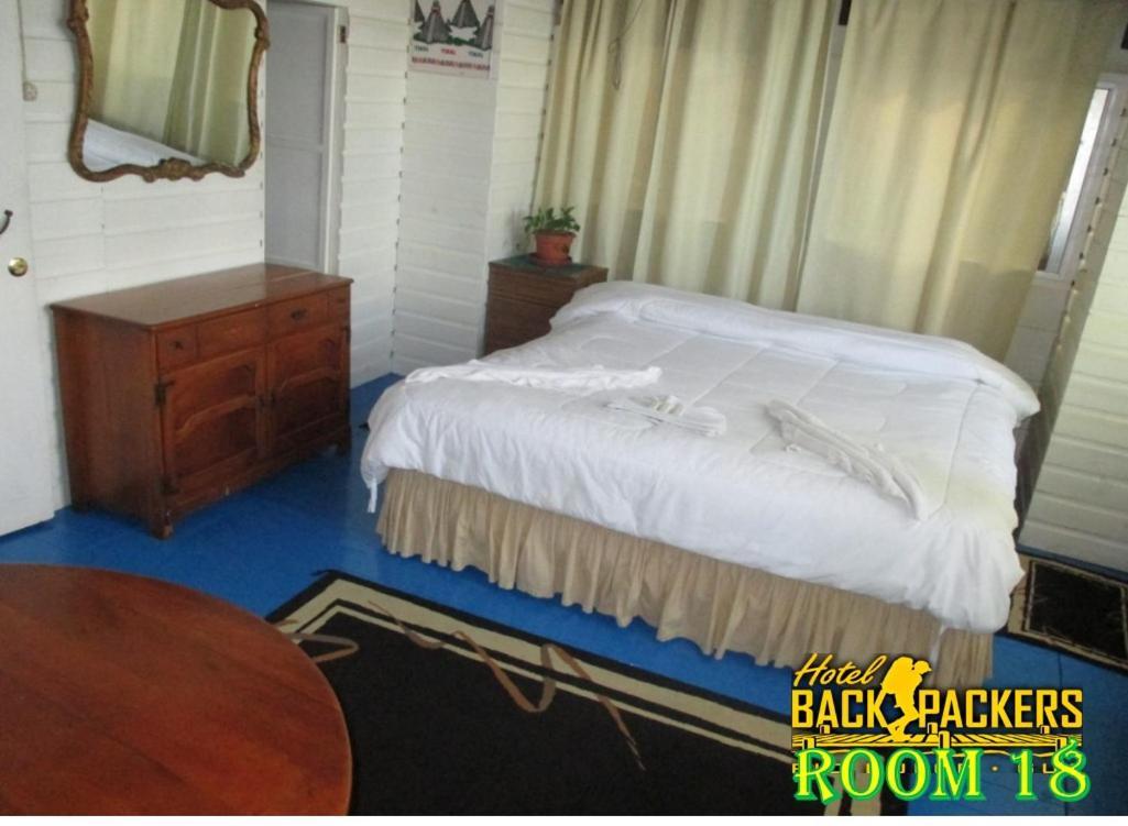 Hotel Y Restaurante Backpackers 리오 둘쎄 외부 사진